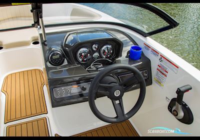 Bayliner VR6 Bowrider OB Med Mercury F150 XL-Efi Pro-XS - Inkl. Udstyr Motorboot 2024, Dänemark