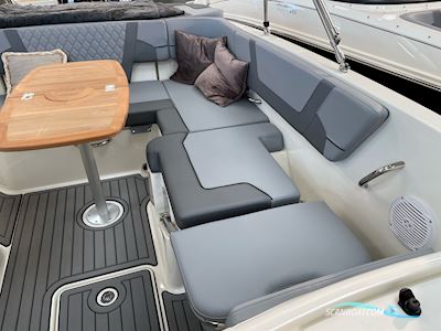 Bayliner VR6 Bowrider Motorboot 2025, Dänemark
