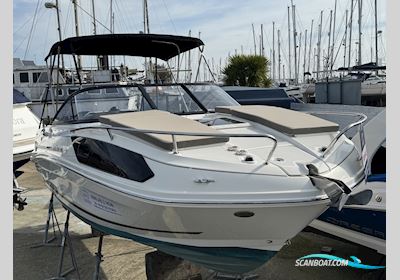 Bayliner VR6 Cuddy Motorboot 2019, mit Mercury motor, England