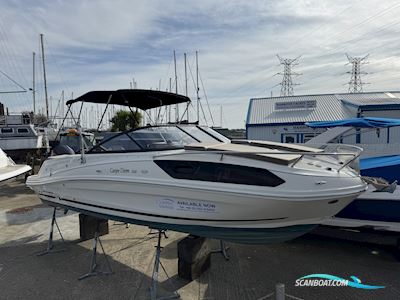 Bayliner VR6 Cuddy Motorboot 2019, mit Mercury motor, England