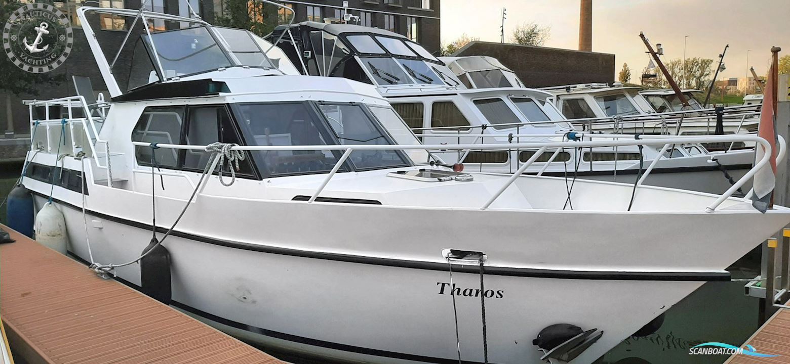Beachcraft 1100 Lounge Motorboot 1984, mit Thornycroft motor, Belgien