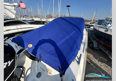 Bella 560HT Motorboot 2009, mit Mercury F80 motor, England