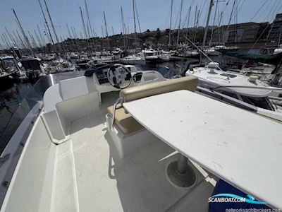 Beneteau Antares 30 Motorboot 2011, mit Volvo Penta D6-370 motor, England