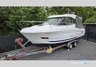 Beneteau Antares 6.80 Motorboot 2012, mit Suzuki DF115Atx motor, Deutschland