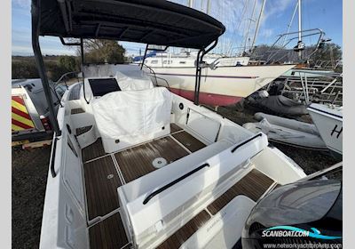 Beneteau Flyer 8 Sundeck Motorboot 2022, mit Suzuki motor, England