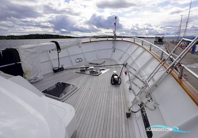 Benetti 79 Sail Division Motorboot 2001, mit Mann D2866 Lxe 278 kW motor, Norwegen