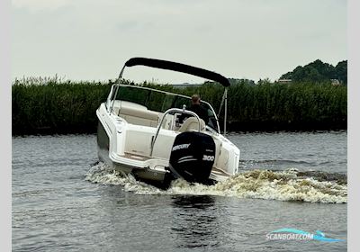 Boston Whaler 230 Vantage Motorboot 2020, mit Mercury motor, Niederlande