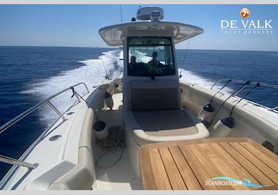 Boston Whaler 330 Outrage Motorboot 2023, mit Mercury motor, Kroatien