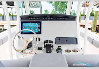 Boston Whaler 330 Outrage Motorboot 2023, mit Mercury motor, Kroatien