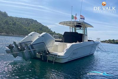 Boston Whaler 330 Outrage Motorboot 2023, mit Mercury motor, Kroatien