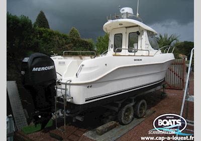 Brunswick Quicksilver 640 Pilothouse Motorboot 2011, mit Mercury motor, Frankreich