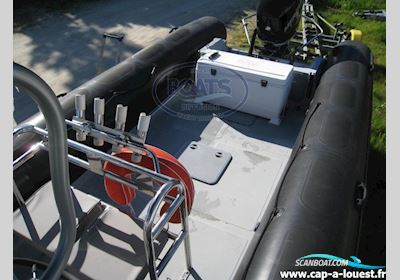 Brunswick VALIANT DR 750 Motorboot 2011, mit Mercury motor, Frankreich