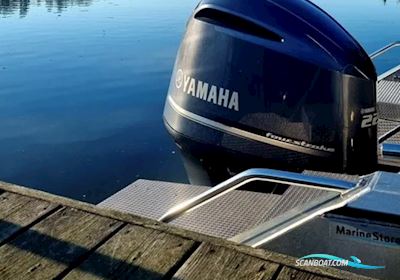 Buster Magnum Motorboot 2018, mit Yamaha motor, Sweden