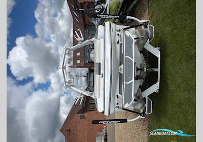 CENTURION Fi23 Motorboot 2021, mit GM Marine motor, England