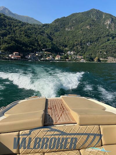 CHRIS CRAFT CORSAIR 32 Motorboot 2016, mit Volvo Penta 6,0 L V8 motor, Italien