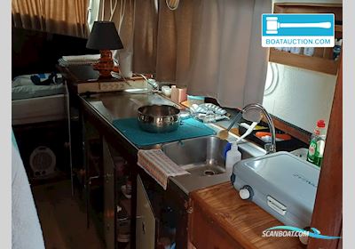 CROWN CRUISER 920 Motorboot 1980, mit Peugeot indenor motor, Belgien