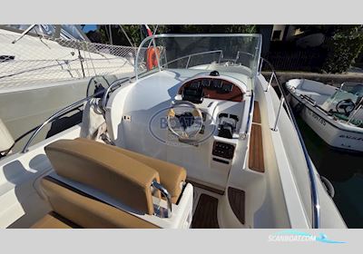 Capelli Tempest 900 WA Motorboot 2009, mit Yamaha motor, Frankreich