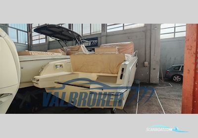 Capoforte CX 240 Motorboot 2022, Italien