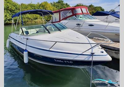 Chris-Craft 215 Motorboot 2000, mit Volvo Penta motor, England