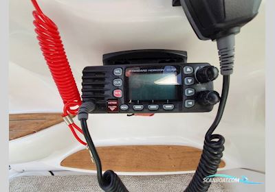 Chris-Craft 215 Motorboot 2000, mit Volvo Penta motor, England