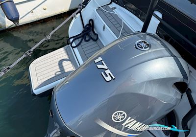 Coaster 600 DC Carbon Edition Motorboot 2021, mit Yamaha motor, Dänemark