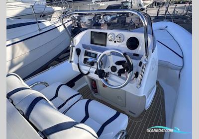 Cobra Nautique 8.6 Motorboot 2007, mit Mercury Verado motor, England