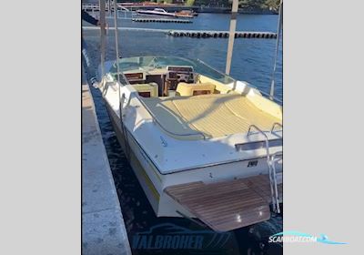 Colombo Vantage 25 Motorboot 1984, mit Marine Power Mcm 3.0 L 2000 motor, Italien