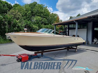 Comitti Wooden Boats Venezia 25 Classic Mahogany Motorboot 2023, mit Mercruiser 6,2 L / V8 motor, Italien