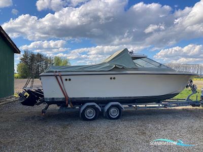 Coronet - 24 MIDI Motorboot 1976, mit Mercuri
 motor, Dänemark