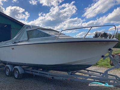 Coronet - 24 Midi Motorboot 1976, mit Mercuri
 motor, Dänemark