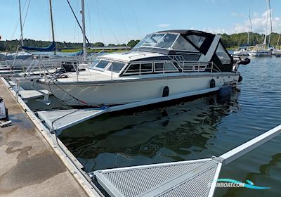 Coronet 32 Oceanfarer Wing Motorboot 1982, mit 2 st Volvo Penta Aqad 41A motor, Sweden