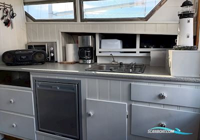 Coronet 32 Oceanfarer Wing Motorboot 1982, mit 2 st Volvo Penta Aqad 41A motor, Sweden