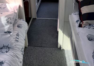 Coronet 32 Oceanfarer Wing Motorboot 1982, mit 2 st Volvo Penta Aqad 41A motor, Sweden
