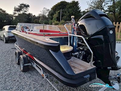 Cougar Custom Luxury Tender Motorboot 2012, mit Mercury Verado motor, Frankreich