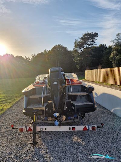 Cougar Custom Luxury Tender Motorboot 2012, mit Mercury Verado motor, Frankreich