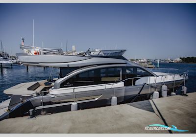 Cranchi E52 F Evoluzione Motorboot 2018, mit Volvo Penta Ips D8/800 motor, Deutschland