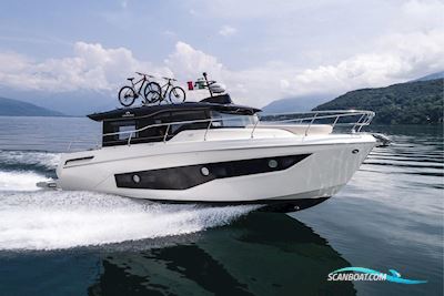Cranchi T36 Crossover Motorboot 2019, mit Volvo Penta motor, Frankreich