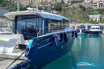 Cranchi T36 Crossover Motorboot 2019, mit Volvo Penta motor, Frankreich