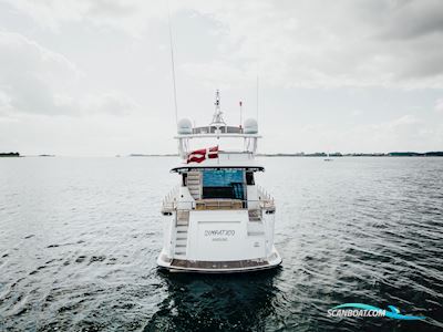 Elegance 64 Motorboot 2006, mit 2 x MAN V12-1360 CR
 motor, Dänemark