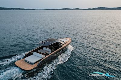 FOCUS Forza 37 Motorboot 2025, mit Mercury motor, Niederlande