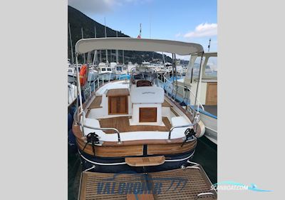 FRATELLI APREA 7,50 Motorboot 2012, mit Yanmar 4LHA-STP motor, Italien