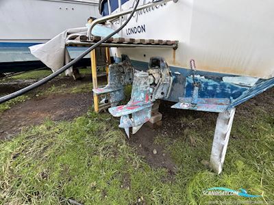 Fairline 32 Phantom Motorboot 1982, mit Volvo AQ200D motor, England