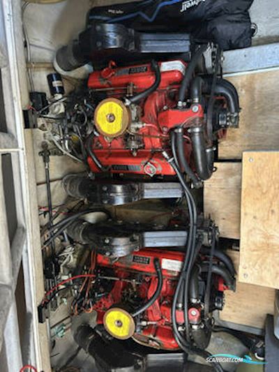 Fairline 32 Phantom Motorboot 1982, mit Volvo AQ200D motor, England