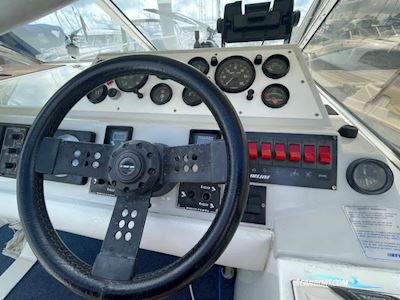Fairline Carrera Motorboot 1989, mit Volvo motor, England