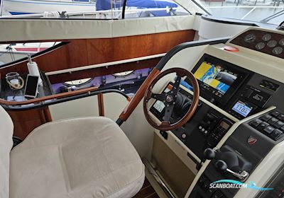 Fairline Phantom 43 Motorboot 2002, mit volvo penta 74p motor, Dänemark