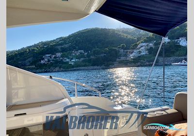 Fairline Targa 48 GT Motorboot 2015, mit Volvo Penta D6-435 IPS600 motor, Italien