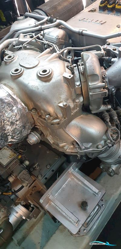 Fashion 68 Motorboot 2008, mit MTU 10V 2000 M93 motor, Frankreich
