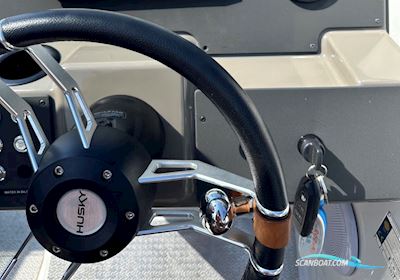 Finnmaster Husky R7 Motorboot 2020, mit Yamaha 150 hk motor, Sweden