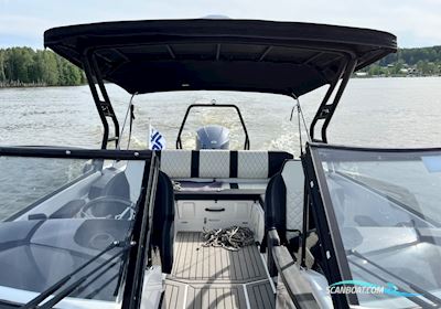 Finnmaster Husky R8 Motorboot 2019, mit Yamaha F350A motor, Sweden
