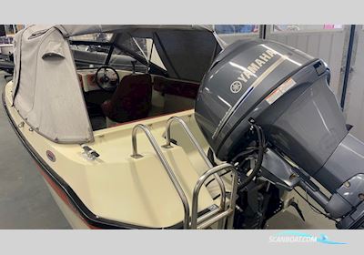 Flipper 470 GT Motorboot 1985, mit Yamaha motor, Sweden